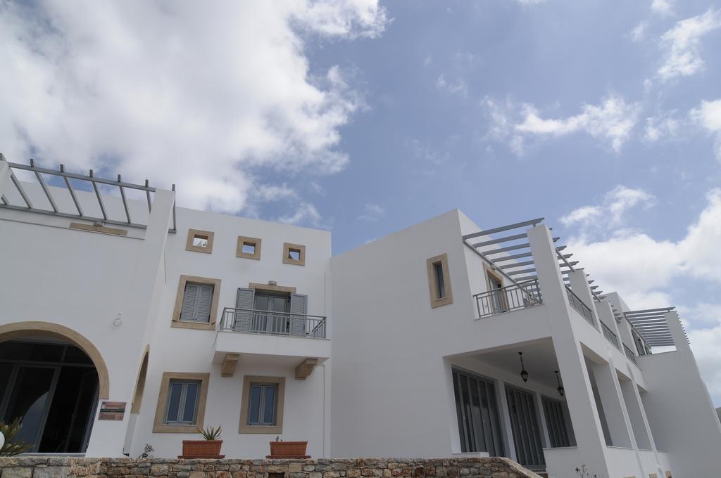 Athena Hotel Milopotamos  Buitenkant foto