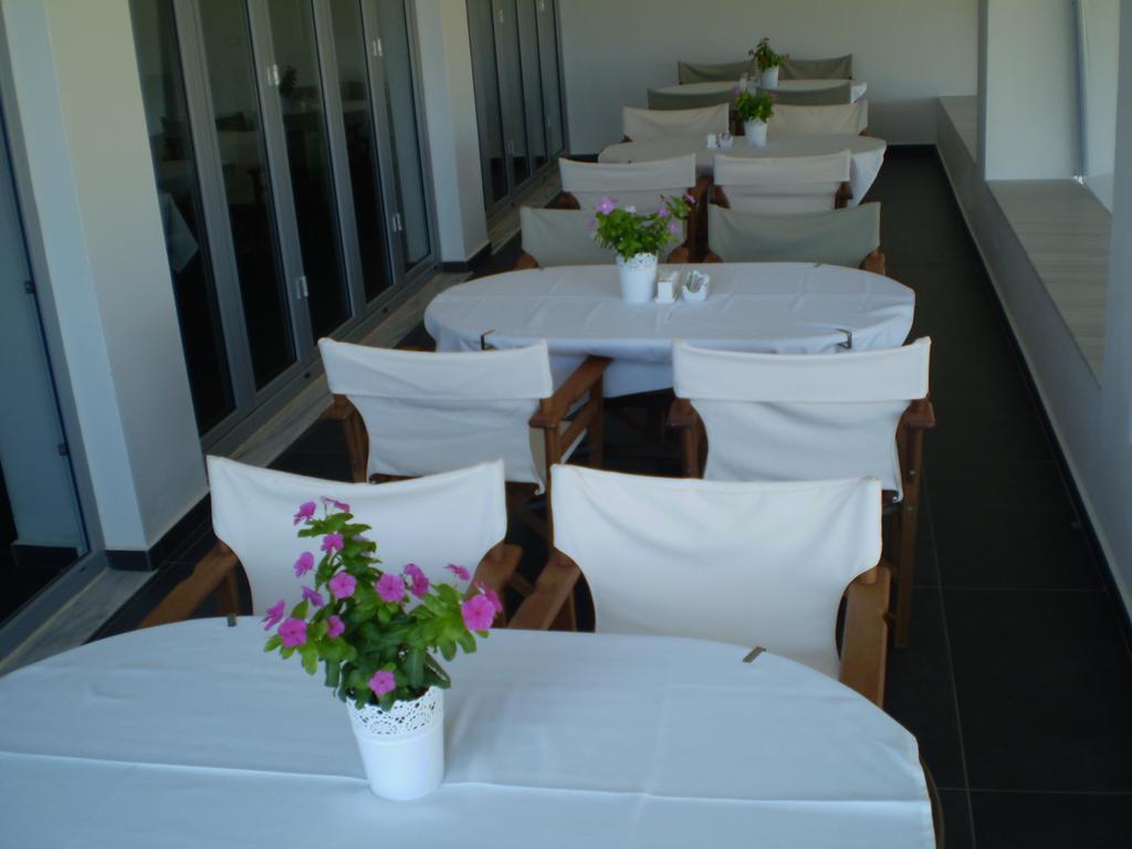 Athena Hotel Milopotamos  Buitenkant foto