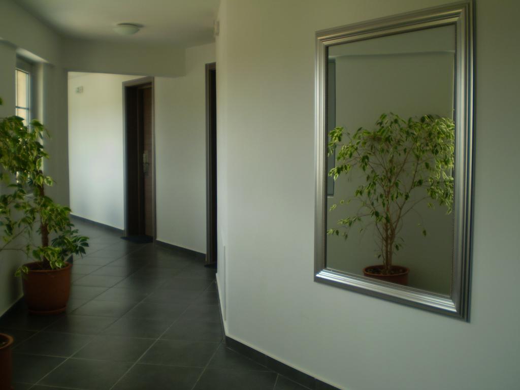 Athena Hotel Milopotamos  Buitenkant foto