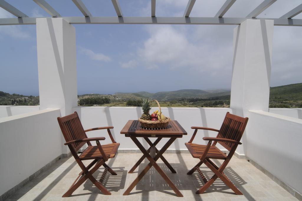 Athena Hotel Milopotamos  Buitenkant foto