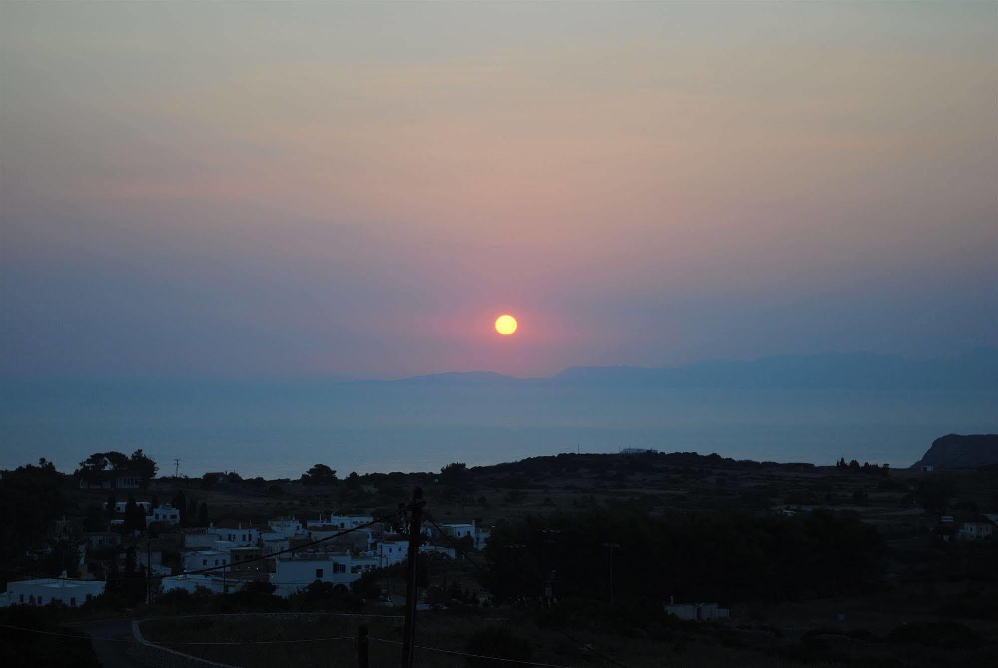 Athena Hotel Milopotamos  Buitenkant foto