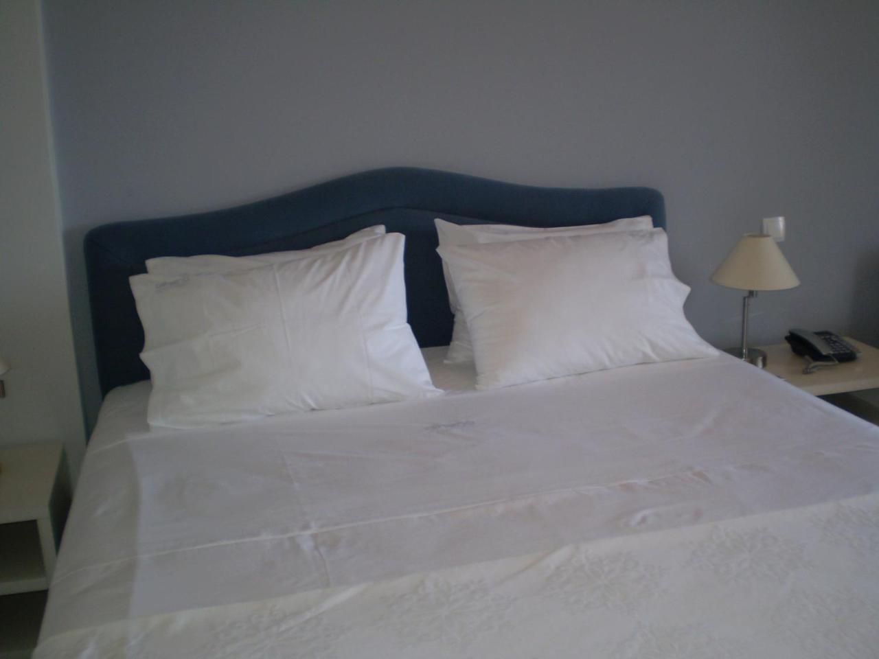 Athena Hotel Milopotamos  Buitenkant foto